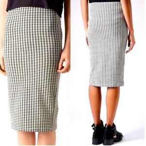Topshop Houndstooth Print Pull On Midi Skirt
